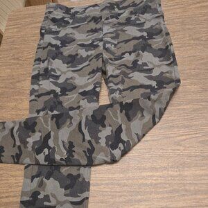 GEORGE Women's Camo Print Stretch Pull-On Jeggings - Green/Black - Size 14